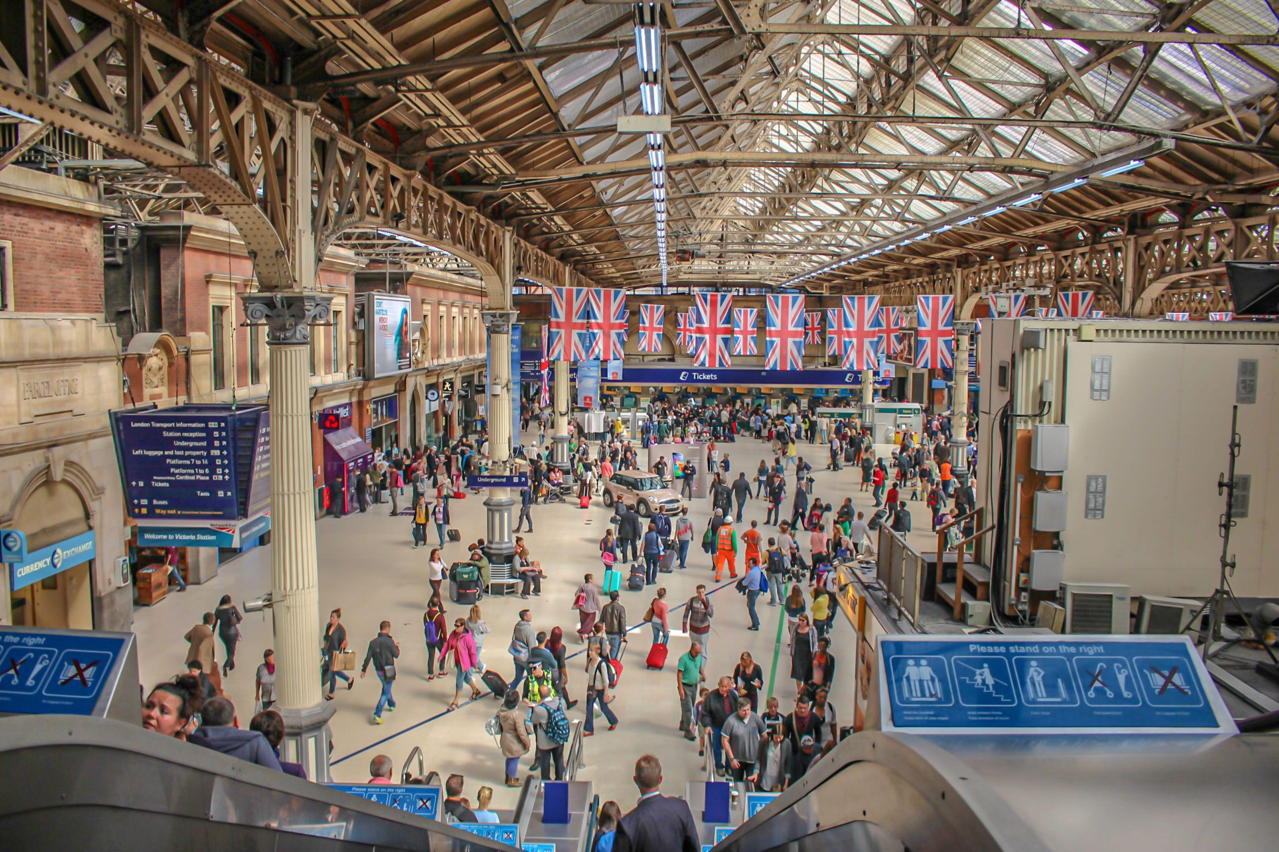 London Victoria Railway Station